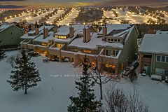 107 Wintergreen Place 212, Blue Mountains, ON L9Y 0P8