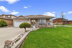 546 Dicenzo Drive, Hamilton, ON L9C 2C3