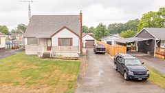 215 Knoll Street, Port Colborne, ON L3K 5B5