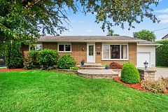 1599 Maxime Street, Cyrville - Carson Grove - Pineview, ON K1B 3K9