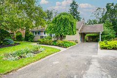 30 Dale Avenue, Hamilton, ON L8G 3L9