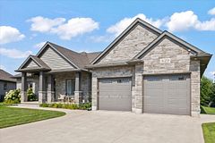 429 Mccullough Crescent, Kincardine, ON N2Z 0A8