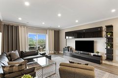 60 Wyndham Street S 507, Guelph, ON N1E 7H7