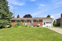 3 Bradley Street, Arran-Elderslie, ON N0G 1L0