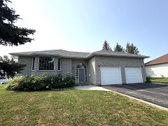 2156 Falconcrest Drive, Thunder Bay, ON P7J 1H5