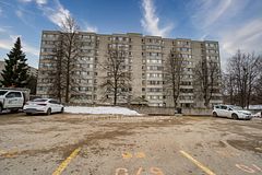 570 Proudfoot Lane 912, London North, ON N6H 4Z1