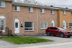 44 Rosemund Crescent 53, Kingston, ON K7M 6Z4