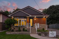 63 Hardale Crescent, Hamilton, ON L8T 1X9