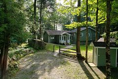 1195 Lakeshore Drive N, Bracebridge, ON P1L 1X3