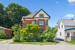 5 West Street, Perth East, ON N0K 1M0