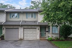 410 Ambleside Drive 21, London North, ON N6G 4Y3