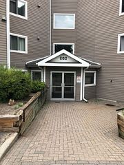 316 Lorry Greenberg Drive 113, Hunt Club - South Keys and Area, ON K1T 2P4