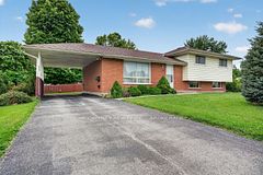 212 King Street, Greater Napanee, ON K7R 1B7