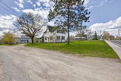 130 County Rd 40, Asphodel-Norwood, ON K0L 2V0