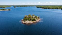 1 B254 Emerald Island, The Archipelago, ON P0C 1H0