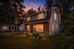 6 Mitchellview Road, Kawartha Lakes, ON K0M 2B0