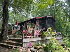1046 Edith Crescent, Highlands East, ON K0M 1R0