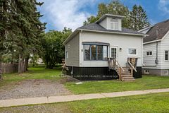 238 Angus Street, Thunder Bay, ON P7A 2Y4