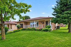 145 Adis Avenue, Hamilton, ON L9C 6T9