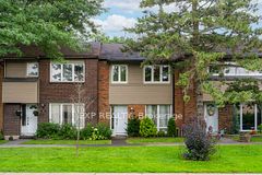 21 Midland Crescent 4, South of Baseline to Knoxdale, ON K2H 8P6