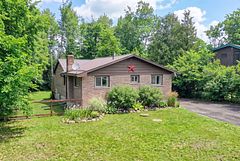 30 Woods Avenue, Kawartha Lakes, ON K0L 2W0