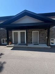 82 CHRISTOPHER HAMILTON Street 1, Stittsville - Munster - Richmond, ON K0A 2Z0