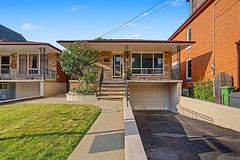 44 Tom Street, Hamilton, ON L8R 1X4