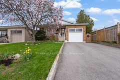 27 Lavina Crescent, Hamilton, ON L9C 5S7
