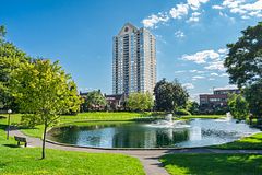 545 St Laurent Boulevard 205, Manor Park - Cardinal Glen and Area, ON K1K 4H9