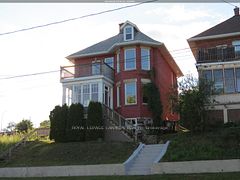 4 Crown Street, Thunder Bay, ON P7B 3J6
