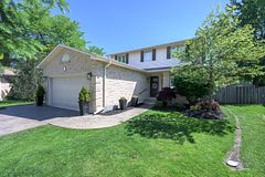 12 Banting Crescent, London North, ON N6G 4G2