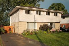 922 Webber Avenue, Peterborough, ON K9J 5Y1