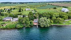 790 Howe Island Drive, Frontenac Islands, ON K7G 2V6
