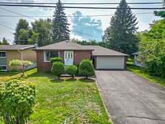 19 Georgian Road, North Bay, ON P1A 2S9