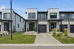 101 Swales Avenue 11, Strathroy-Caradoc, ON N7G 0C1