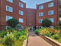 2044 Arrowsmith Drive 202A, Beacon Hill North - South and Area, ON K1J 7V8