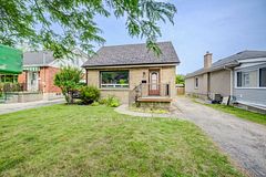 30 Indiana Street, Waterloo, ON N2H 2A5