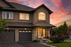 4 Whitworth Terrace, Hamilton, ON L0R 1P0