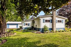 21571 Grey Rd 16 Road E, Georgian Bluffs, ON N0H 2N0
