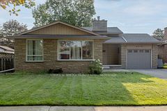 4479 Mitchell Avenue, Niagara Falls, ON L2E 6R6