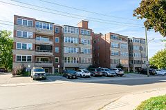 9 Grant Boulevard 107, Hamilton, ON L9H 4L5
