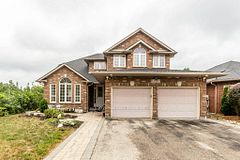14 Anastasia Drive, Kitchener, ON N2C 2T7