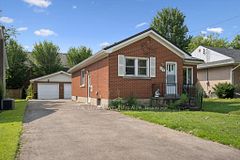 195 Blucher Street, Kitchener, ON N2H 5V6
