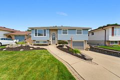 9 Carpenter Avenue, Hamilton, ON L8E 2V2
