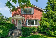 208 Albert Street, Cobourg, ON K9A 2R7