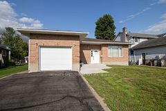 996 Massie Drive, Prescott, ON K0E 1T0