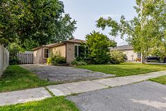 45 Sinclair Street, Kawartha Lakes, ON K9V 5L6