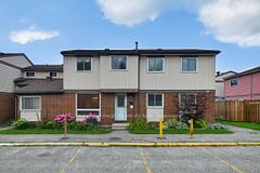 1918 Belmore Lane 13, Blackburn Hamlet, ON K1B 4Z8