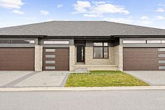 94 Coastal Crescent 9, Lambton Shores, ON N0M 1T0