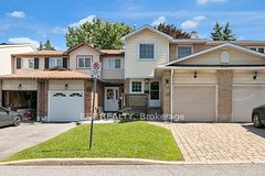 7 Sundback Lane, Kanata, ON K2L 2W9